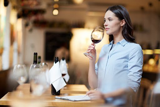 Étapes pour la dégustation de vin